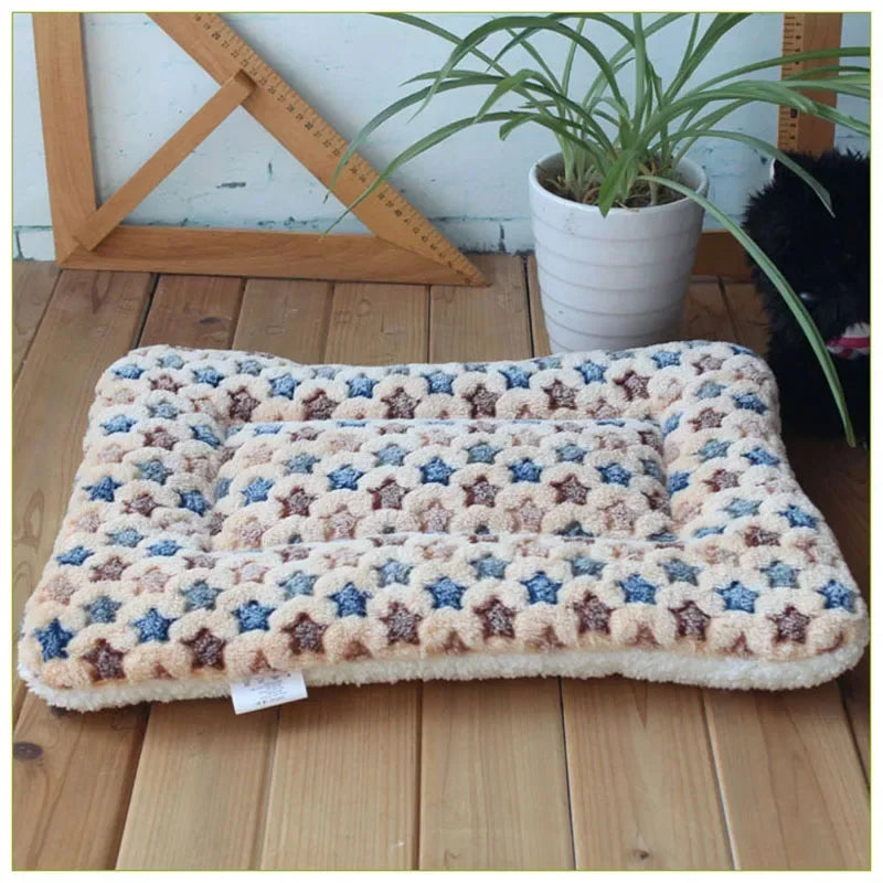 Comfortable Flannel Pet Mat